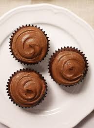 Cupcakes Au Cacao Ricardo Recipe In 2020 Cupcake Recipes Muffin Recipes Cinnamon Best Chocolate Chip Muffins
