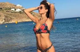 La modelo jessica melena le vuelve a robar la atención a ciro immobile (lazio y ex del sevilla) para desconectar al delantero internacional del. Ciro Immobile Wag Hot Pics Lazio Star S Wife Jessica Melena
