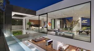 Stunning Modern Glass Houses That