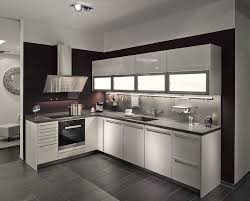 Siematic Kuche In L Form Mit Separater Hochschrankzeile Und Hochwertigen Miele Einbaugeraten Kochfeld Backofen Kuhlsch Siematic Kuche Kuche Einbaugerate