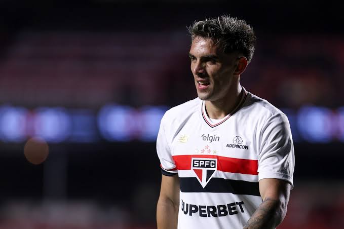 ADEUS DEFINITIVO! Enzo Díaz é liberado dos treinos para procurar novo clube