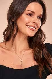 Debbie Pucci's Instagram, Twitter & Facebook