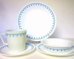Dinnerware blue floral pattern with a butterfly by barnes. 30 Pc Corelle Snowflake Blue Dinnerware Set For 6 Garland Blue White Dishes And Pyrex Mugs Livingware Blue Dinnerware Sets Blue Dinnerware Dinnerware Set