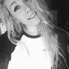 Emma Leigh Bryant (@emmalxighbryant)