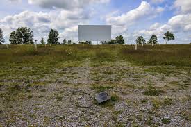 The concession stand is open but orders must be placed through your smartphone. Classic Drive In Movie Theatres In New Jersey