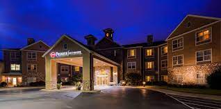 You'll notice our premier's distinct style the minute you walk in. Best Western Premier Bridgewood Resort Hotel Ab 105 Resorts In Neenah Kayak