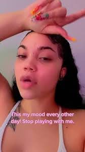 Renee Rucci's Instagram, Twitter & Facebook