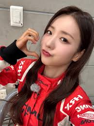 🎂] HAPPY DAY 2025.08.18 𝐇𝐀𝐏𝐏𝐘 𝐄𝐔𝐍𝐉𝐈 𝐃𝐀𝐘🎉 우리의 감성보컬🎤💖 은지의  생일을 축하합니다💛 #에이핑크 #Apink #정은지 #은지 #EunJi #HAPPY_EUNJI_DAY