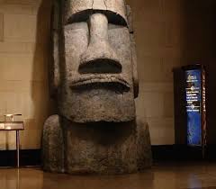 Cinematic Scenes Night At The Museum 2006 Ben Stiller Guards A Real Living Museum Robin Williams Night At The Museum Easter Island Heads Easter Island