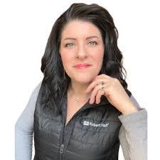 Marci Bruce's Instagram, Twitter & Facebook