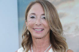 Mary Tewell's Instagram, Twitter & Facebook