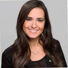 Tracy Pineiro's Instagram, Twitter & Facebook