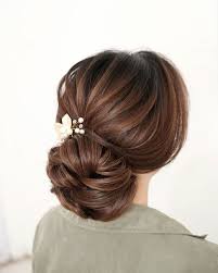 Model sanggul modern rambut pendek, model sanggul modern untuk pesta pernikahan, sanggul modern 2020, model sanggul modern 2020, model sanggul modern untuk pernikahan, model sanggul modern 2020, model sanggul untuk kebaya, model sanggul batak, Memilih Model Sanggul Pengantin 2021 Idewedding