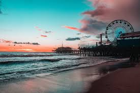 At its heart is santa monica beach, a wide swathe of buttery sands popular with locals and visitors alike. Informationen Santa Monica Exit Reise Reisespezialist Usa