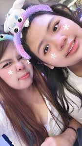 生活没有标准答案，快乐不需要理由。 想笑就笑，想闹就闹，随心而行，自在就好。 不必事事完美，无需人人理解， 你的心情，自己说了算。  累了就歇，烦了就放， 人生苦短，**开心就好**！ —— 简单点，快乐点