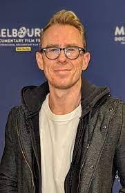 Matthew Bauer's Instagram, Twitter & Facebook