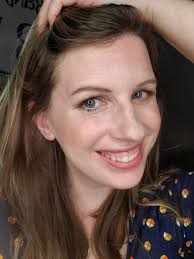 Want a super basic eyeshadow look? This is with 2 colors. You could just  use one of them as a color wash and stop there. Your highlight shade as a  base/primer London