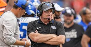Source: Texas has hired former Kentucky head coach Mark Stoops as a special assistant to Steve Sarkisian