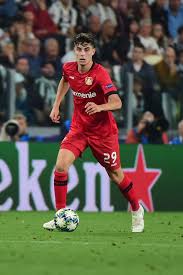 Dabei hilft wohl auch seine freundin sophia. So Hubsch Ist Die Freundin Von Fussballstar Kai Havertz Promiflash De