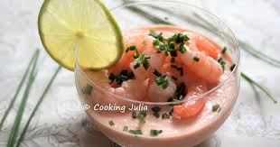 Qu On La Prepare Pour Un Aperitif Ou Pour Une Entree Cette Mousse De Crevettes Denichee Chez Maiwenn De L E Mousse De Crevette Alimentation Mousse De Poisson