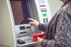 Au vu de ce que coûte les frais de compte à l'an banque postale ing devrait ouvrir un compte là bas pour que les clients déposent de l'espece. Depot D Especes Au Distributeur Automatique De Billets Comment Le Prouver