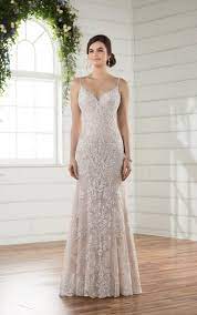 Top brautkleid hochzeitskleid kleid braut ohne schleppe babycat collection bc936. Brautkleider Verziertes Spitzen Brautkleid Mit Dramatischer Schleppe Essense Of Australia