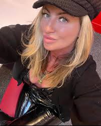 Date weekend with Leanne Louise in Hull & York for Raver Tots autumn tour  📍 P.S. look out for her Leanne's House Party Tour via her WhatsApp.  Tickets went live today &