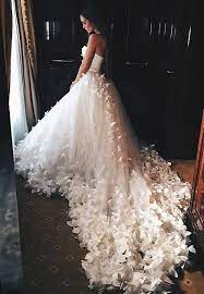 We would like to show you a description here but the site won't allow us. Elegantes Brautkleid Brautkleid Brautkleider Tull Weddi In 2020 Kleider Hochzeit Hochzeitskleid Mit Schmetterlingen Hochzeitskleid