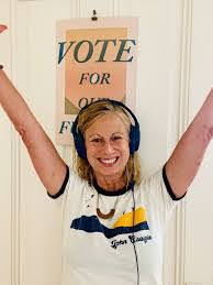 Heather Maye's Instagram, Twitter & Facebook