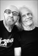 Bescheiden Leo Unger (85) zingt zijn zomerhit uit 1974 nieuw leven in:  'Liedje kwam op als poepen'