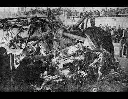 Course automobile internationale en circuit qui dure 24 heures. 24 Heures Du Mans Il Y A 60 Ans 82 Morts 94 Blesses Histoire Le Telegramme