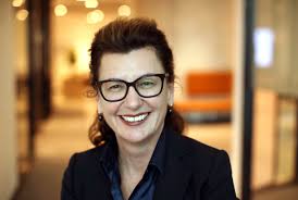 Ellie Sweeney's Instagram, Twitter & Facebook