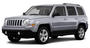 Keep holding the lever while you release the center latch and lift the hood. Amazon Com 2014 Jeep Patriot Altitude Reviews Images And Specs Vehicles