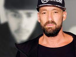 Gentleman1983 has 5 repositories available. Sing Meinen Song Star Gentleman Grosse Ahnlichkeit Er Zeigt Seinen Sohn Samuel Bunte De