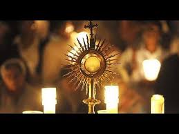 Hora Santa En Esta Crisis Mundial Por El Mundo Entero Youtube Eucharistic Adoration Adoration Catholic