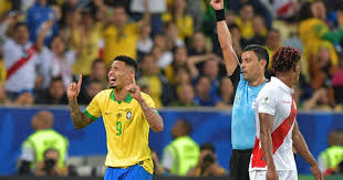 En el minuto 58, podría haber liquidado la contienda con un penalti. Erros Colocam Atuacao De Arbitro De Brasil X Peru Na Lata Do Lixo Gzh