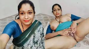 Urfi Bhabhi XXX Pussy Fingering with Saree Removing Dirty Hindi Audio