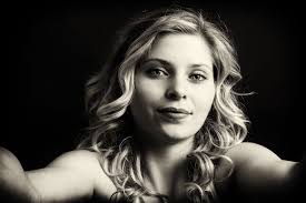 We Need to Be Okay with Posed Pictures and Vain Selfies