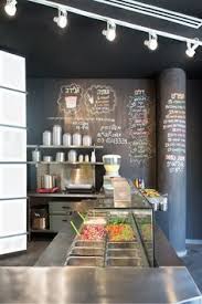 Black Walls Black Ceiling In Fast Food Restaurant Designed By Dana Shaked תקרה וקירות Healthy Restaurant Design Healthy Restaurant Food Small Restaurant Design