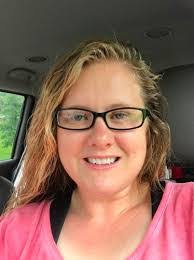 Lori Teague's Instagram, Twitter & Facebook