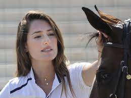 For having an older female character as the protagonist. Olympia 2021 Jessica Springsteen Tochter Von Rockstar Bruce Springsteen Fahrt Nach Tokio Mehr Sport