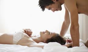 Fare l'amore in luoghi diversi riflette qualche particolare necessità relative al vostro sessualità. Posizioni Per Fare L Amore Con Il Ciclo Come Farlo Con Piacere
