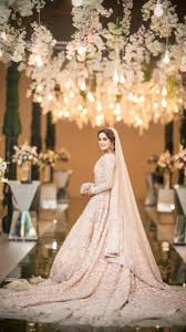 We did not find results for: Pin Von Norraheem Auf Aineeb Indische Hochzeitskleider Braut Hochzeitskleid