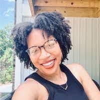 Iesha Coates's Instagram, Twitter & Facebook