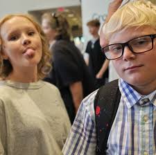 What is needed to add CarPlay to a 2014 Charger SE?