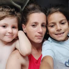 Hi! I got a new discus 2 months ago and she only eats frozen food, I  usually feed pellets and every few days feed frozen food but she still  hasn't touched the