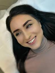 SECTOR 6, ZONA LUJERULUI ❗️ Caut modele cu trăsături frumoase , de preferat  ochi albaștri pentru procedura de micropigmentare sprâncene pentru o  demonstrație . Procedura este Gratuită ! Vă rog să îmi