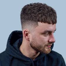 Descubriendo la mejor forma de rostro para el corte de pelo Edgar: una guía  para hombres modernos en 2024