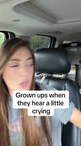 Leighton Ross's Instagram, Twitter & Facebook