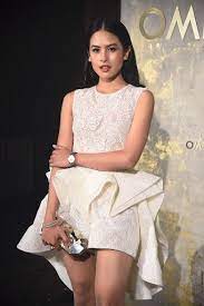 Her next film was sang pemimpi (2009), directed by riri riza, where she played the role of zakiah nurmala. Maudy Ayunda Omega Watch Tresor Launch In Berlin Wanita Perempuan Fotografi